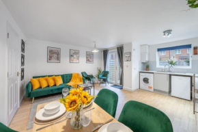 Luxury 5 Bed House - Free Parking - Perfect For Contractors & Families